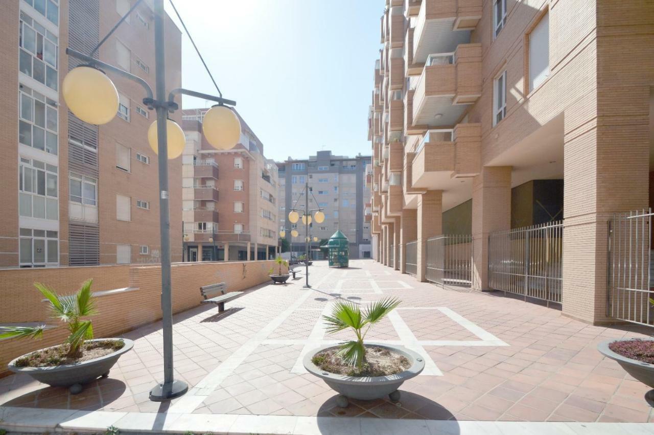 Moderno Apartamento Frente A La Playa Y El Centro Apartment Almeria Ngoại thất bức ảnh